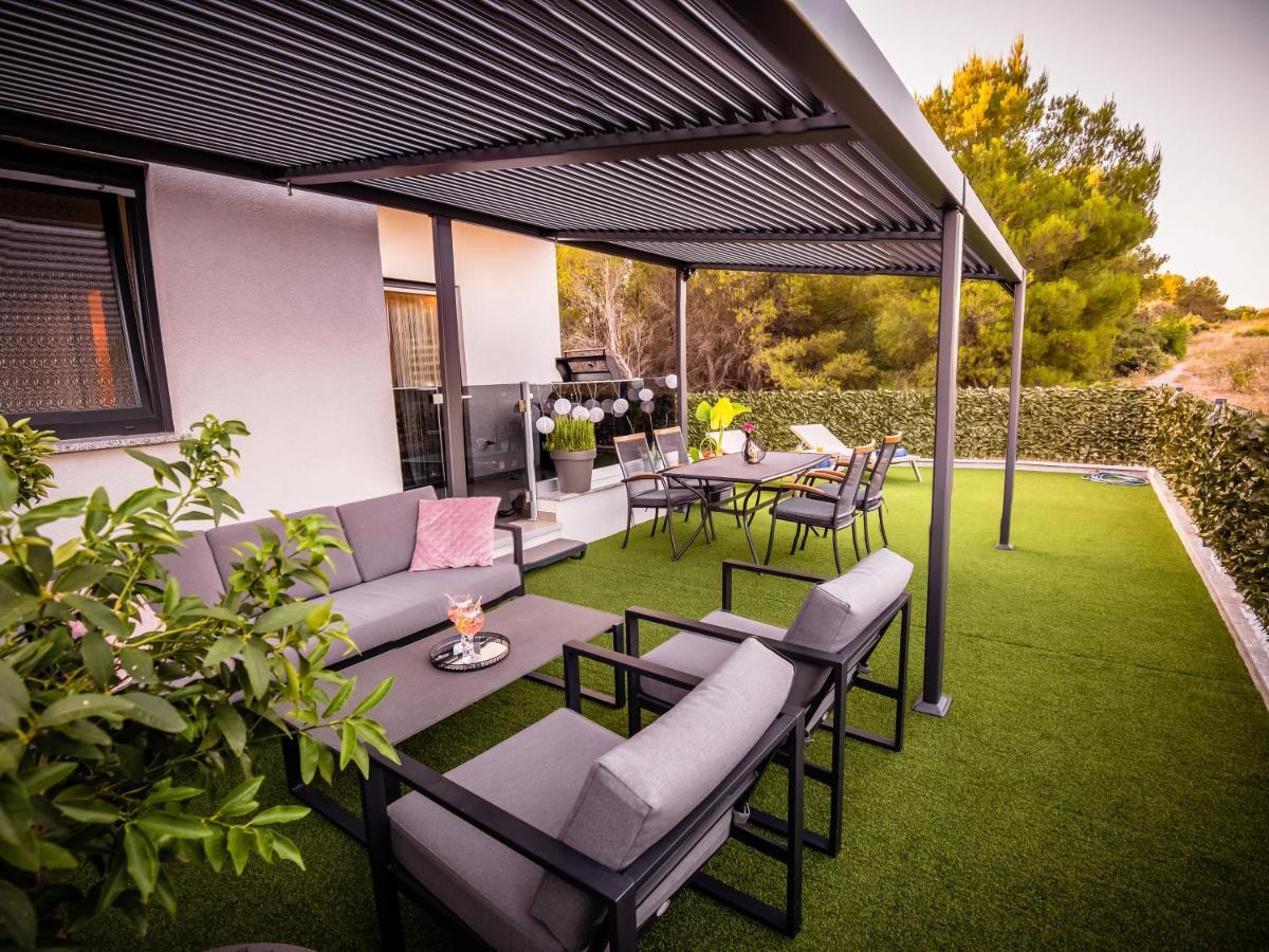 My Adriatic Place With Private Garden And Garage Šibenik Exteriör bild
